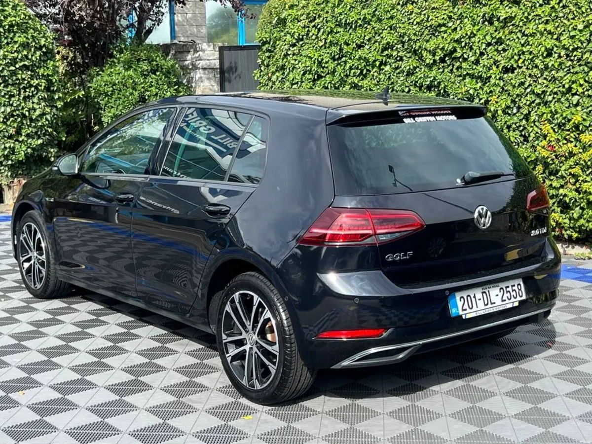 Volkswagen Golf 2.0 TDI AUTO // APPLE CARPLAY/ANDR - Image 5
