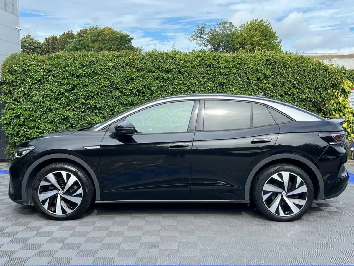 Volkswagen ID.5 PRO MAX 77KWH // PAN ROOF // HEADS - Image 4