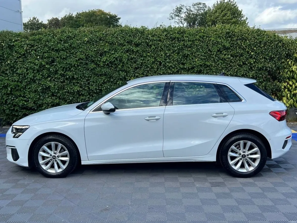 Audi A3 ADVANCE 1.0 TFSI AUTO // 16" ALLOYS // APP - Image 3