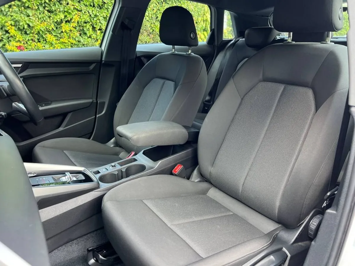 Audi A3 ADVANCE 1.0 TFSI AUTO // 16" ALLOYS // APP - Image 6
