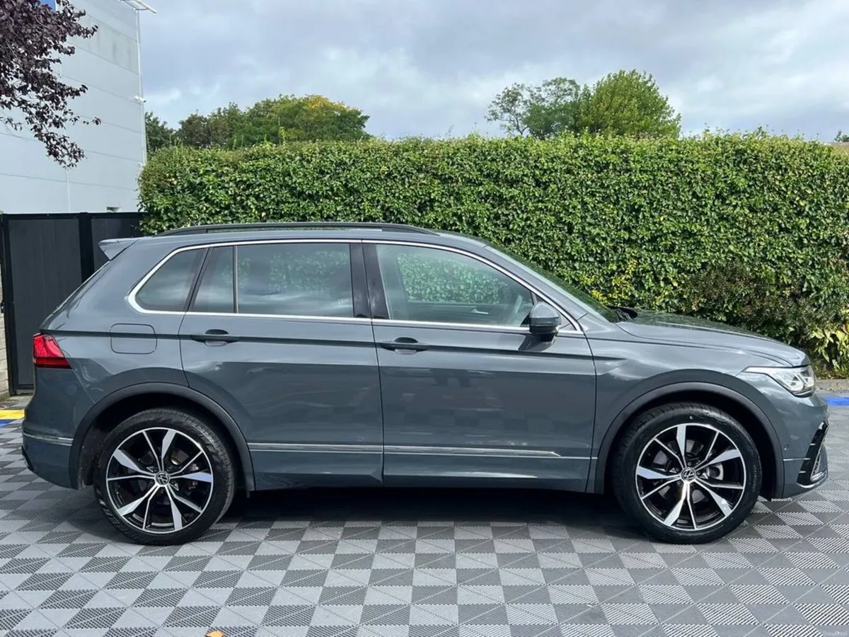 Volkswagen Tiguan R-LINE 1.4 HYBRID // R-LINE HEAT - Image 2