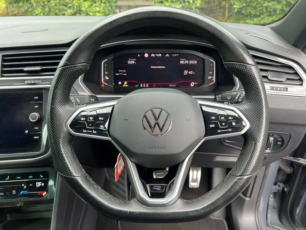 Volkswagen Tiguan R-LINE 1.4 HYBRID // R-LINE HEAT - Image 4