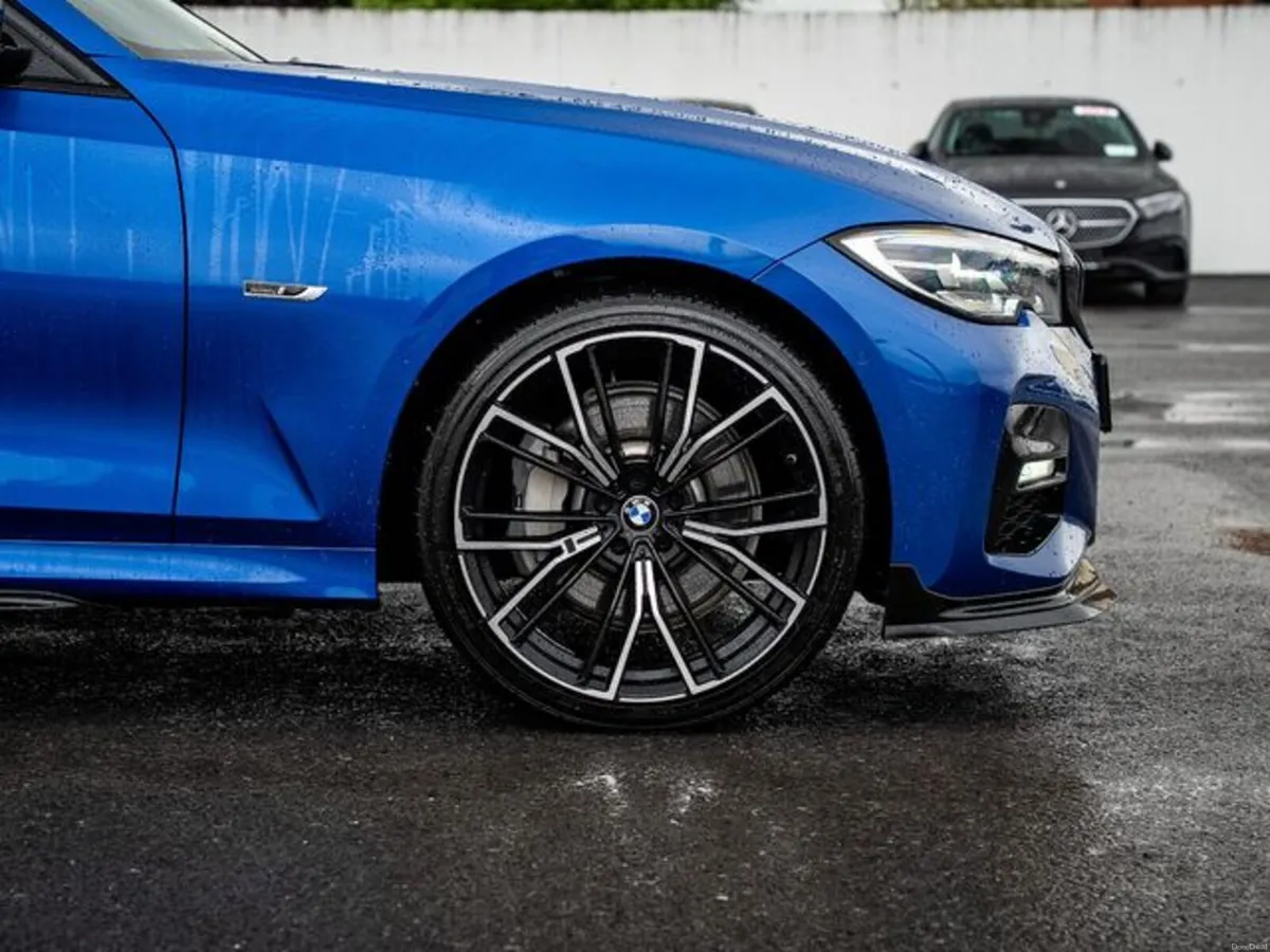 BMW 3-Series 330E M SPORT - Image 4