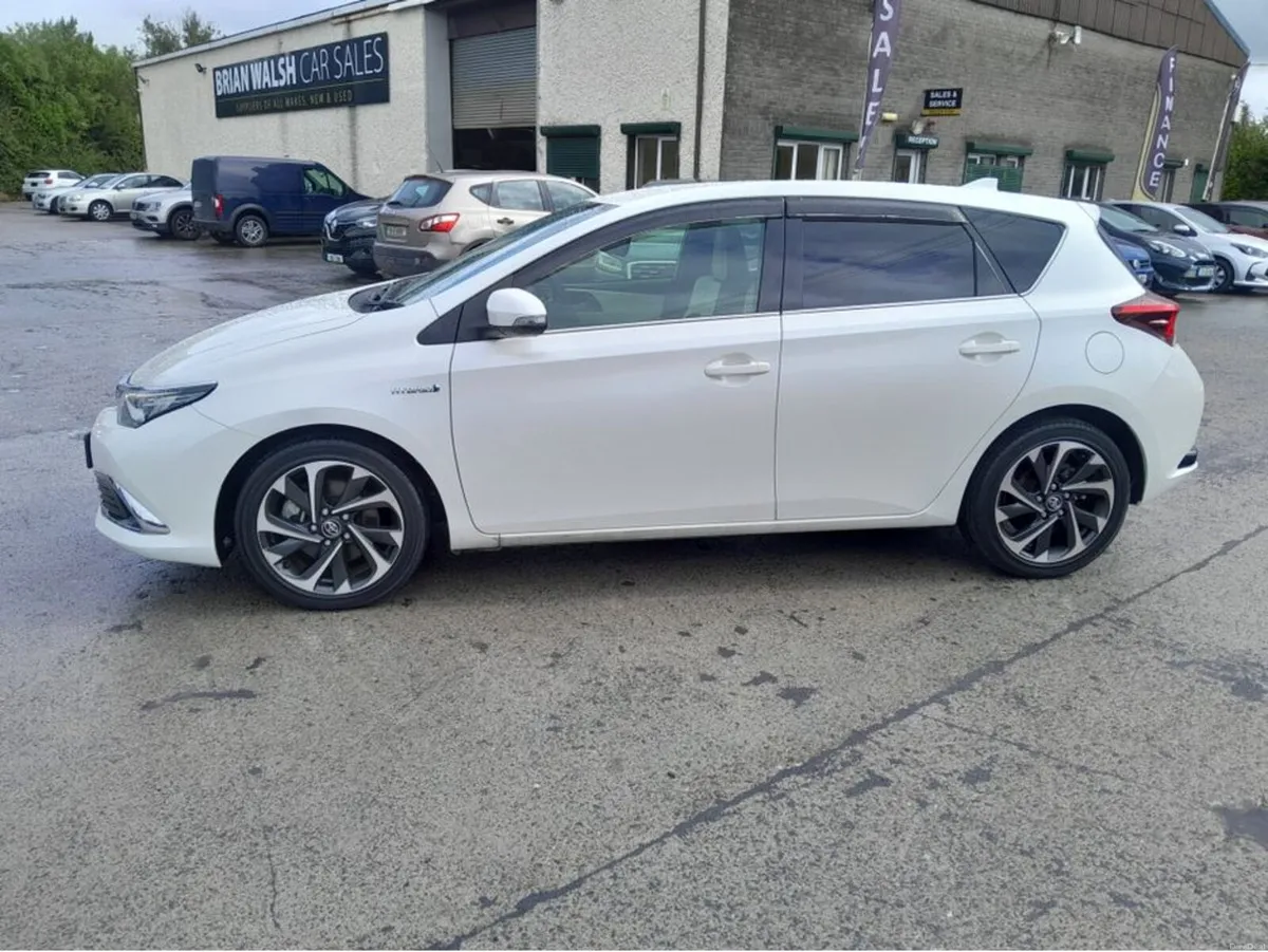 Toyota Auris 162 G Package Leather seats - Image 4
