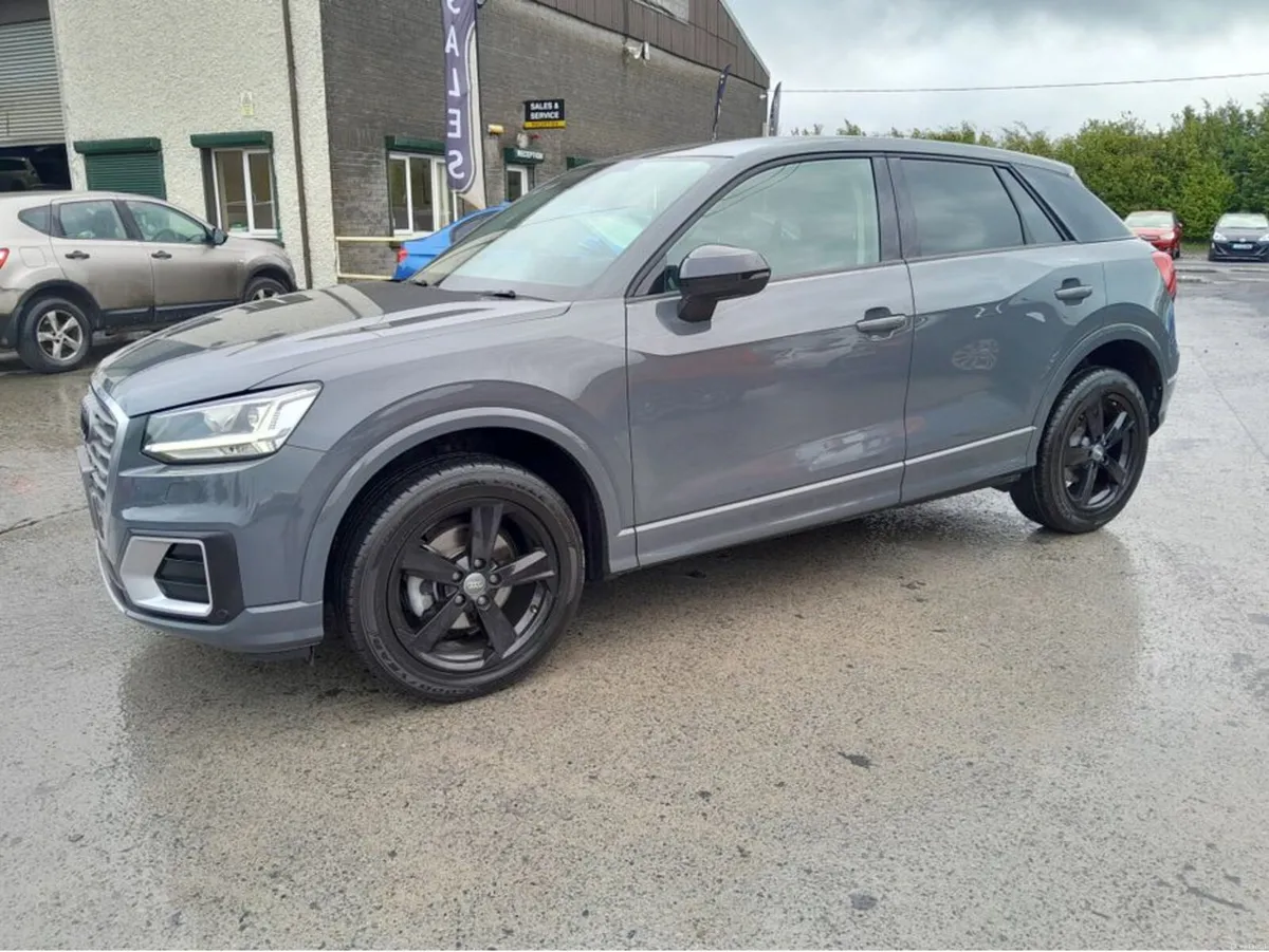 Audi Q2 192 Hashtag Contrast Limited - Image 6
