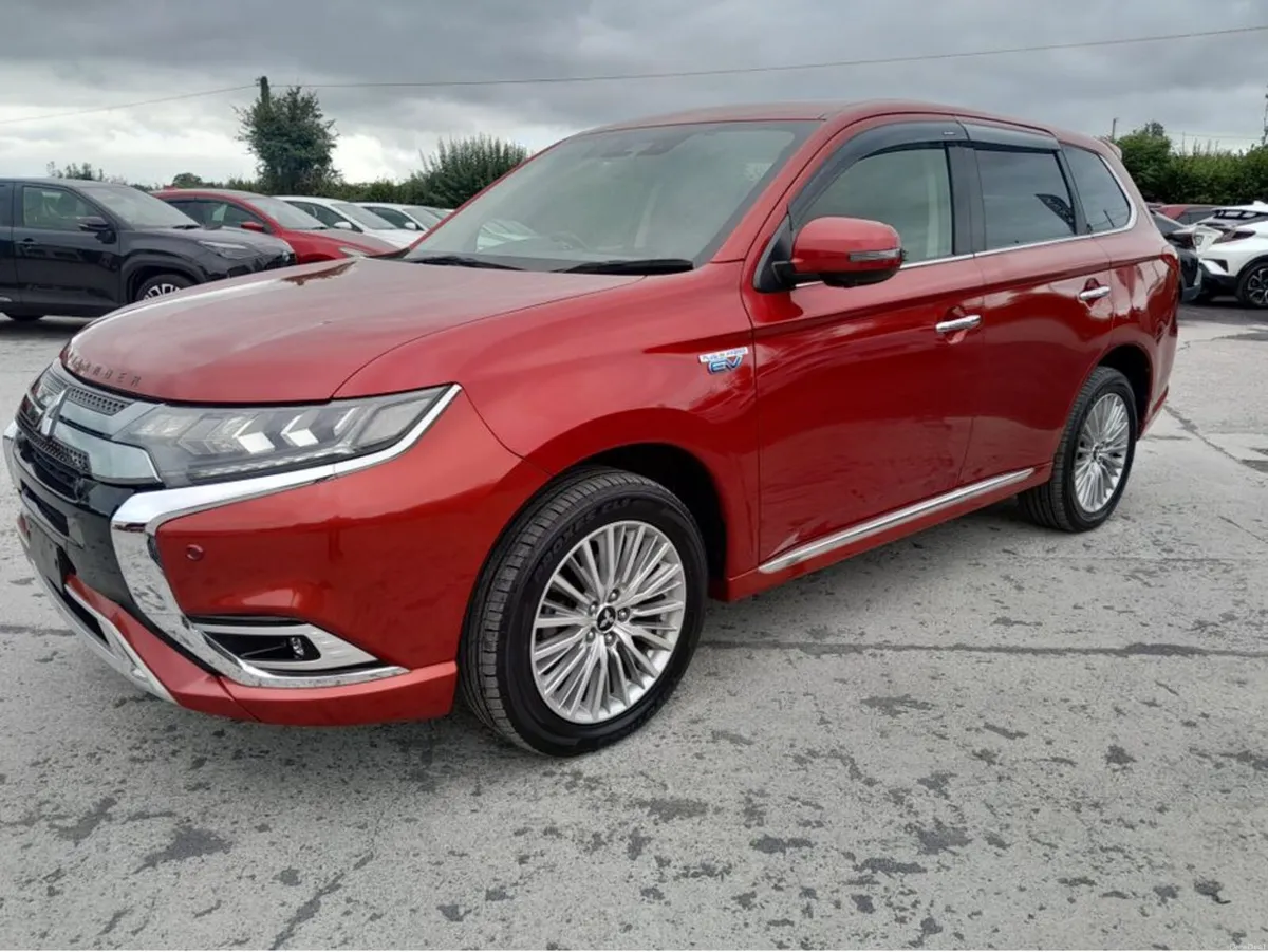 Mitsubishi Outlander 182 PHEV G 4WD - Image 3