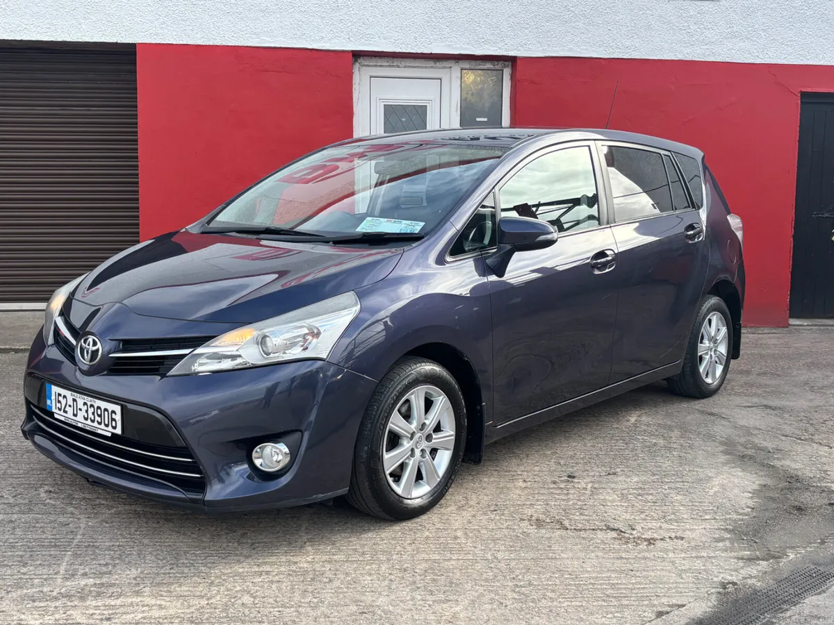 7 seater Toyota Verso 2015 free delivery - Image 3