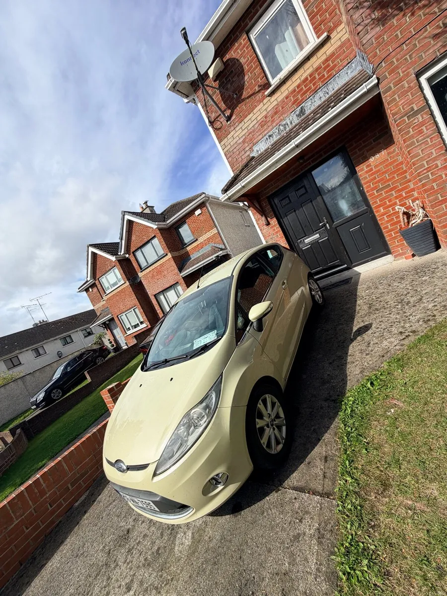 Ford Fiesta 2008(Manual ) - Image 2