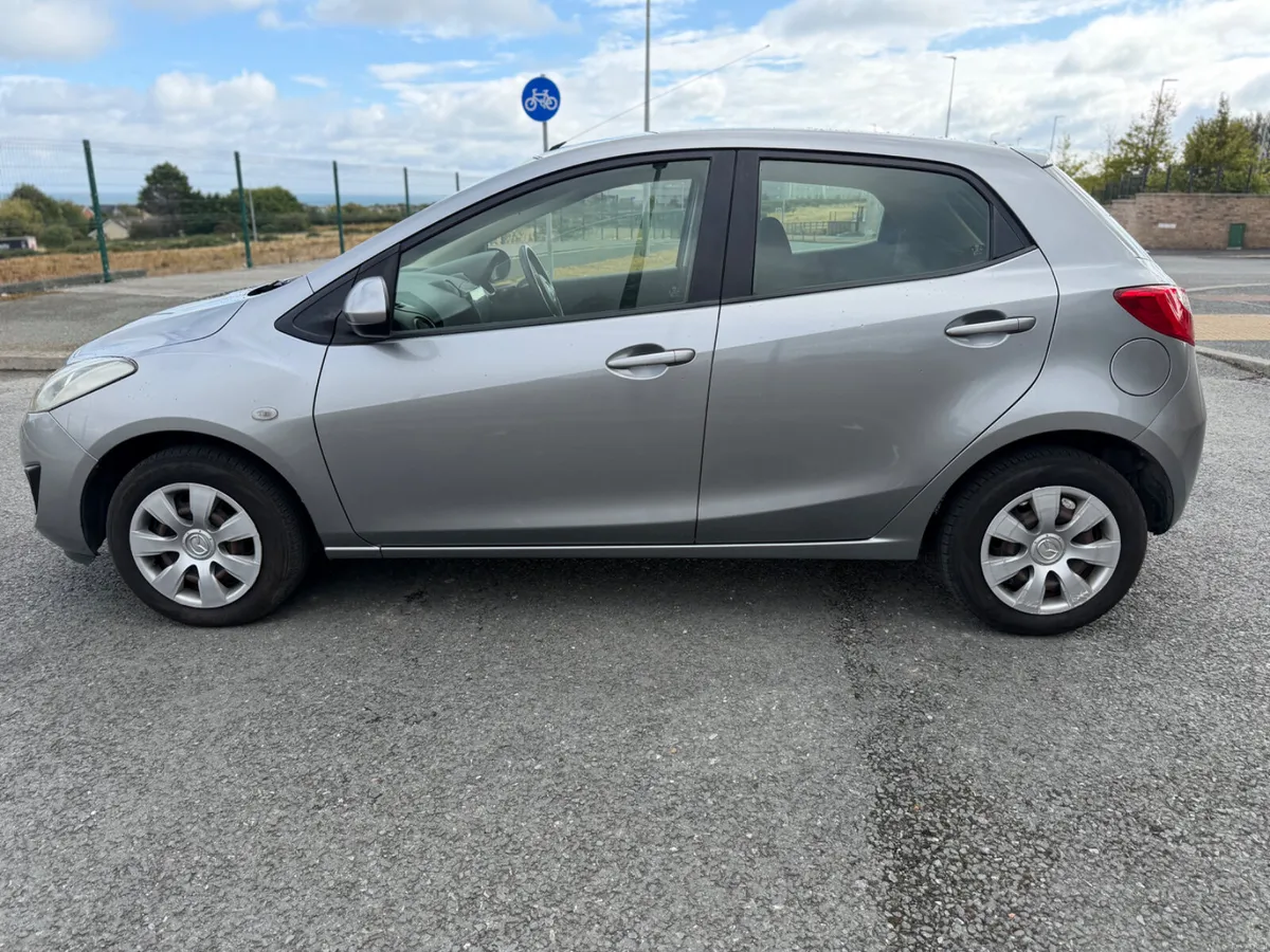 141 Mazda Demio Petrol 1.3 Automatic Fresh Import - Image 3