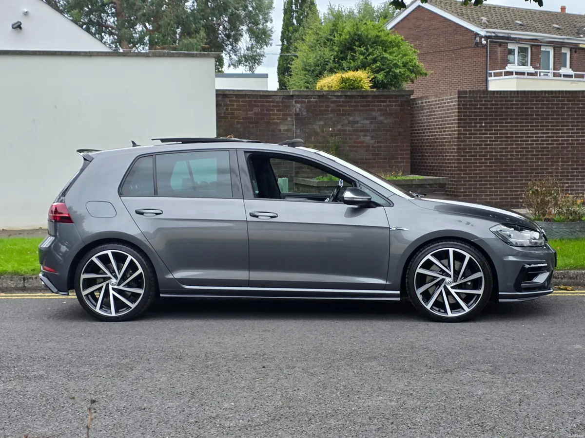 2019 Volkswagen Golf R *Pan Roof* MK7.5 DSG - Image 6