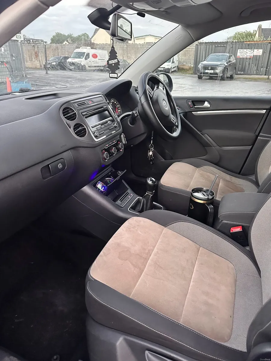 Volkswagen Tiguan 2012 - Image 1