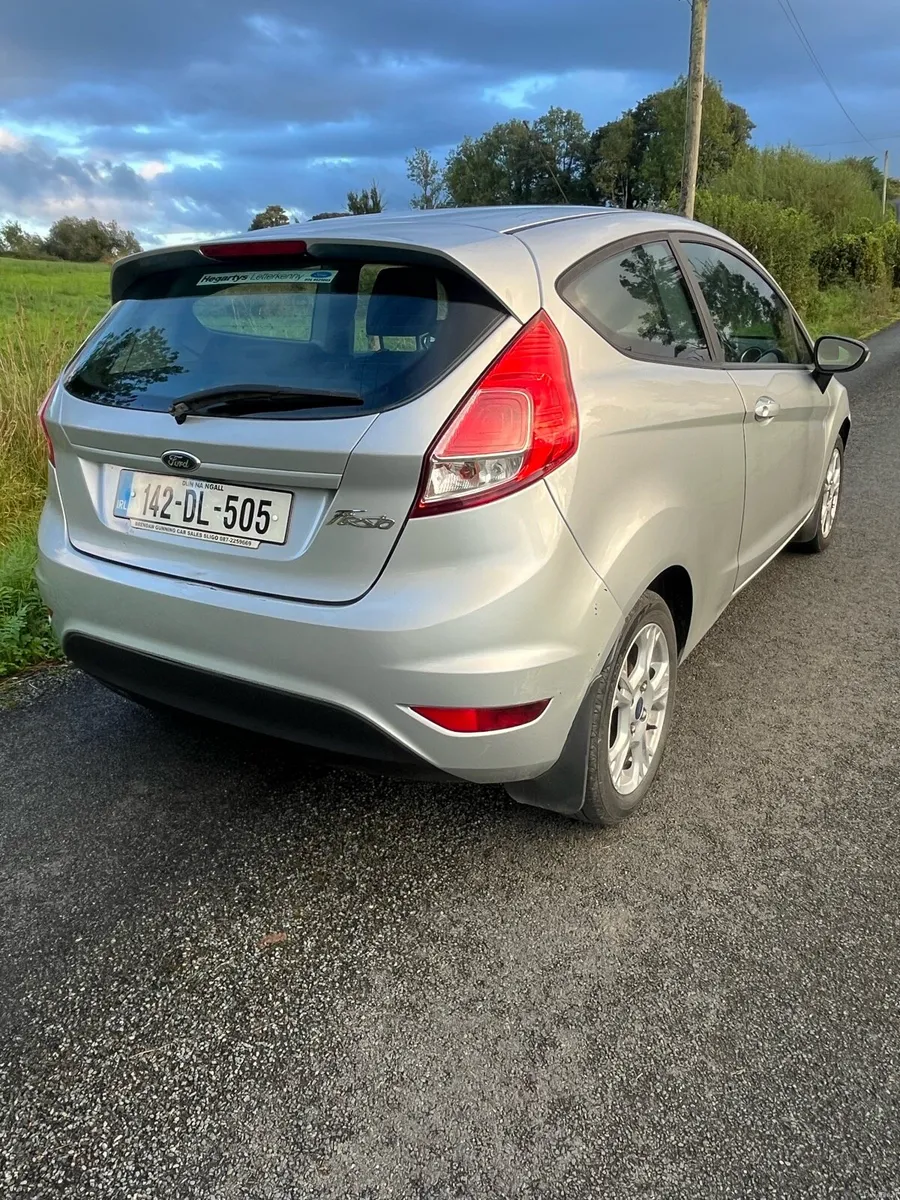 Ford fiesta - Image 2
