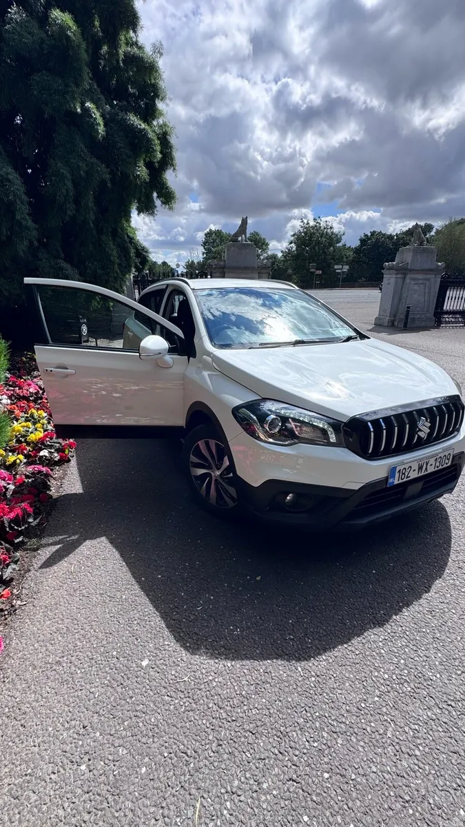 Car - Image 2