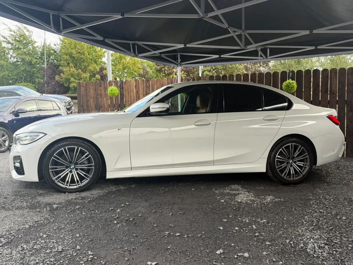 BMW 3-Series 320D MSPORT - COGNAC LEATHER - XDRIVE - Image 4