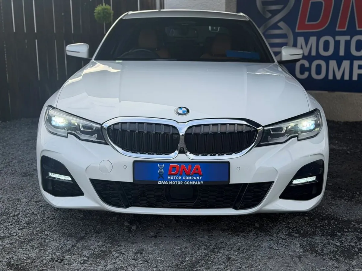 BMW 3-Series 320D MSPORT - COGNAC LEATHER - XDRIVE - Image 2