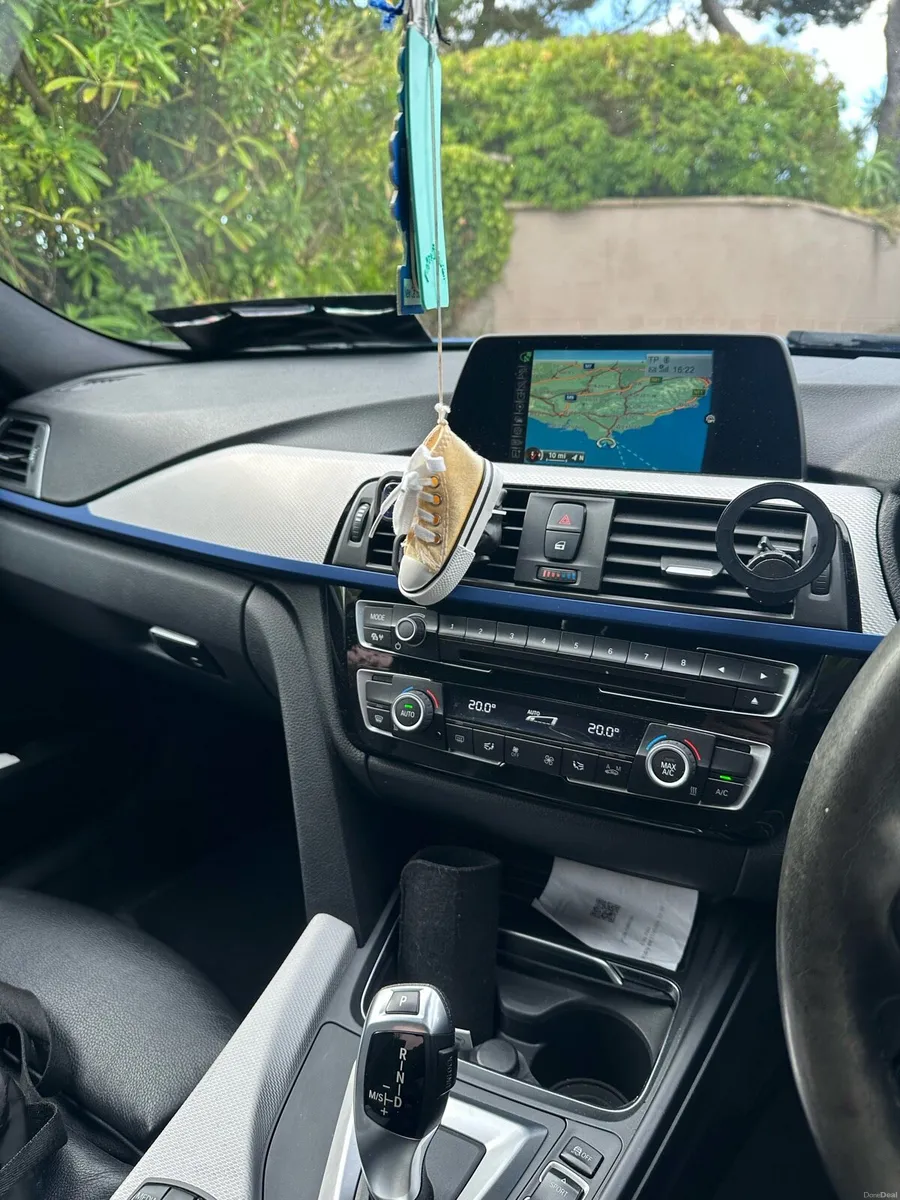 Car - Image 4