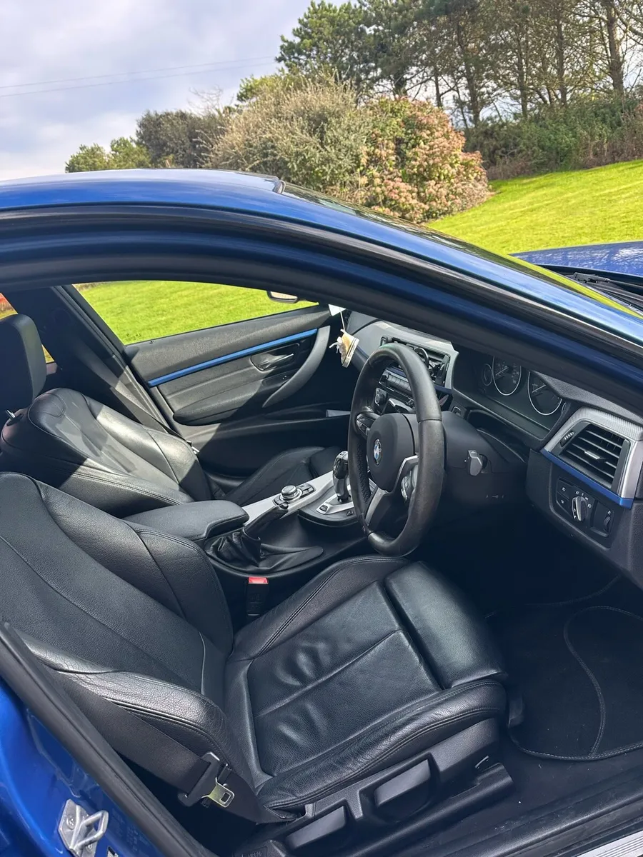 Car - Image 5