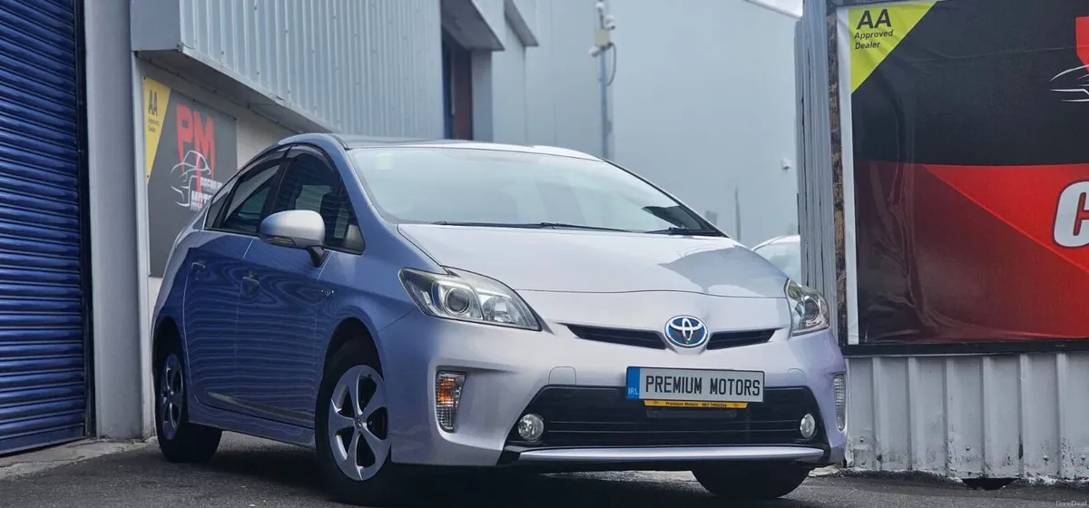 Toyota prius AA Approved - Image 2