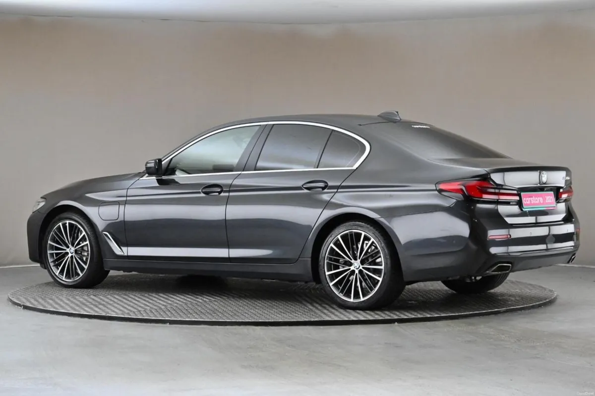 BMW 5-Series 530E SE PHEV - Image 6