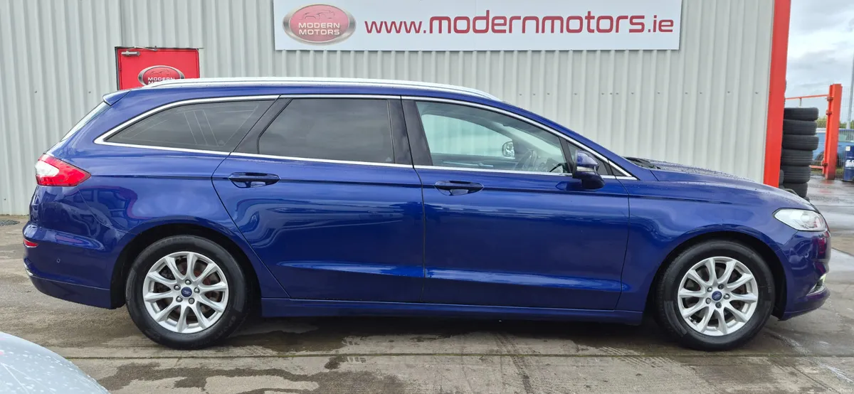 Ford Mondeo titanium estate 1.5 tdci 120bhp - Image 4