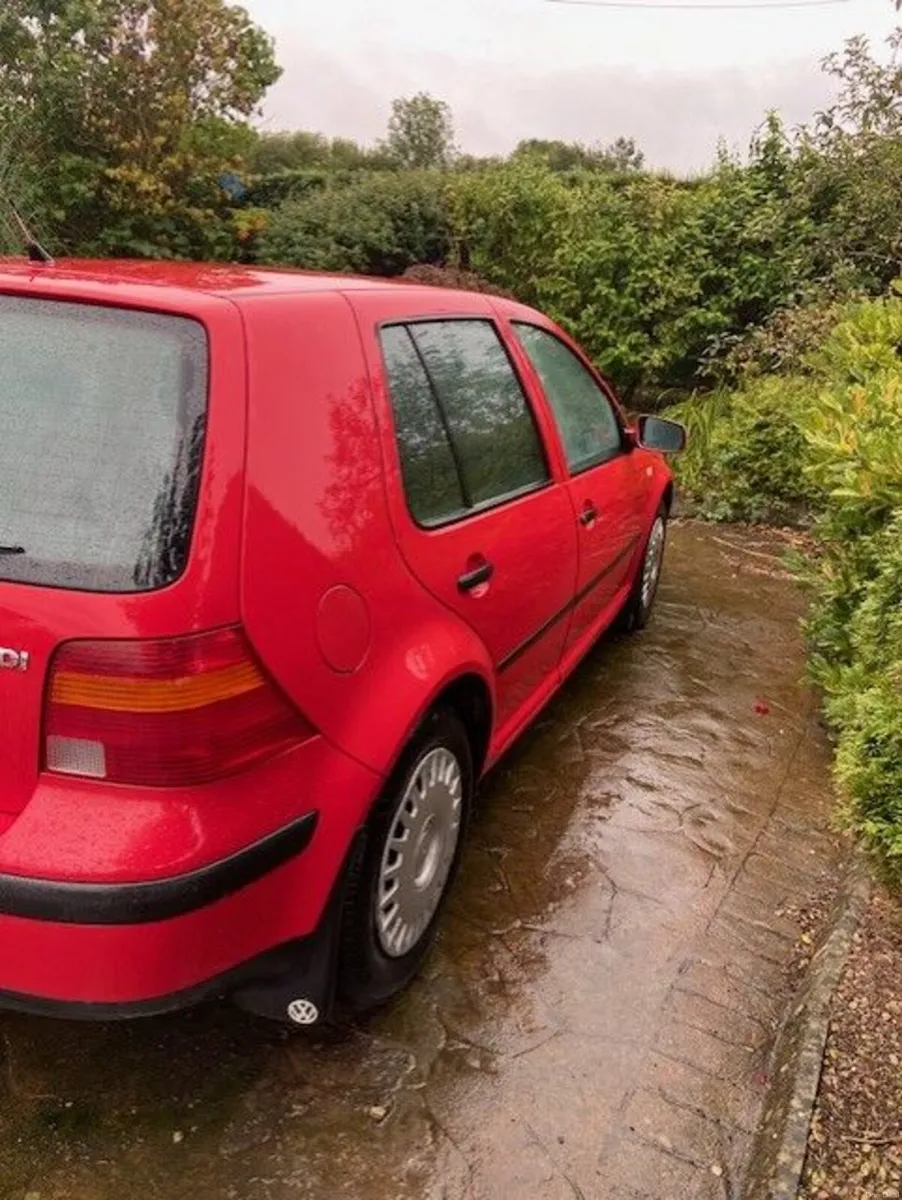 Volkswagen Golf 1999 - Image 4