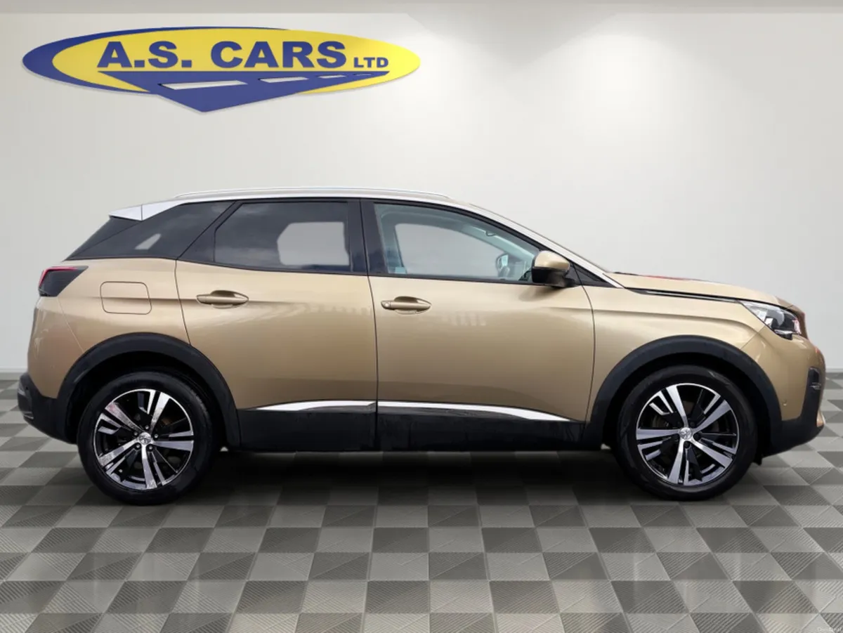 Peugeot 3008 ALLURE 1.2 ** TOP SPEC LOW MILEAGE IR - Image 3