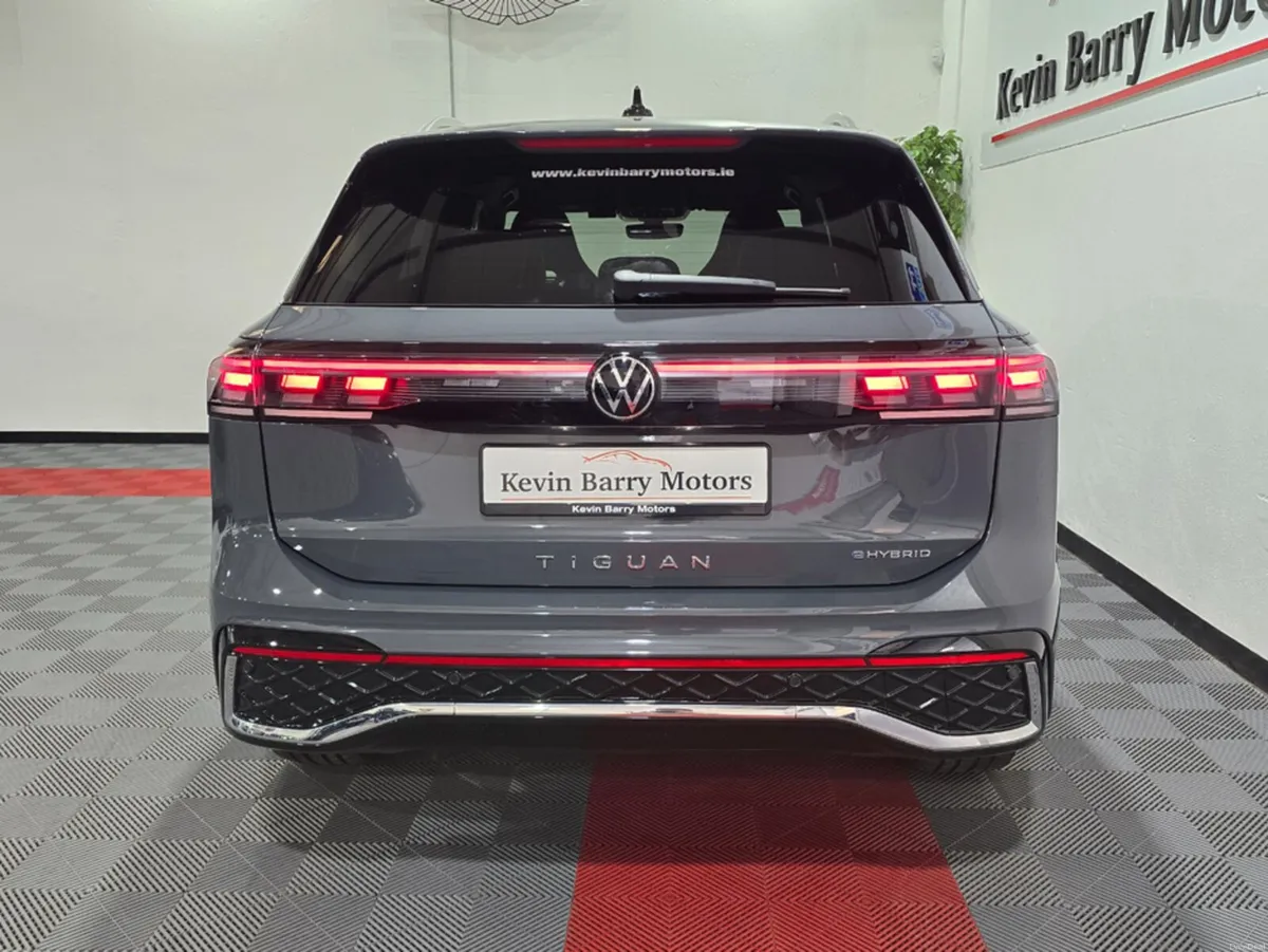 Volkswagen Tiguan 1.5TSi PHEV R-LINE 272BHP DSG AU - Image 3