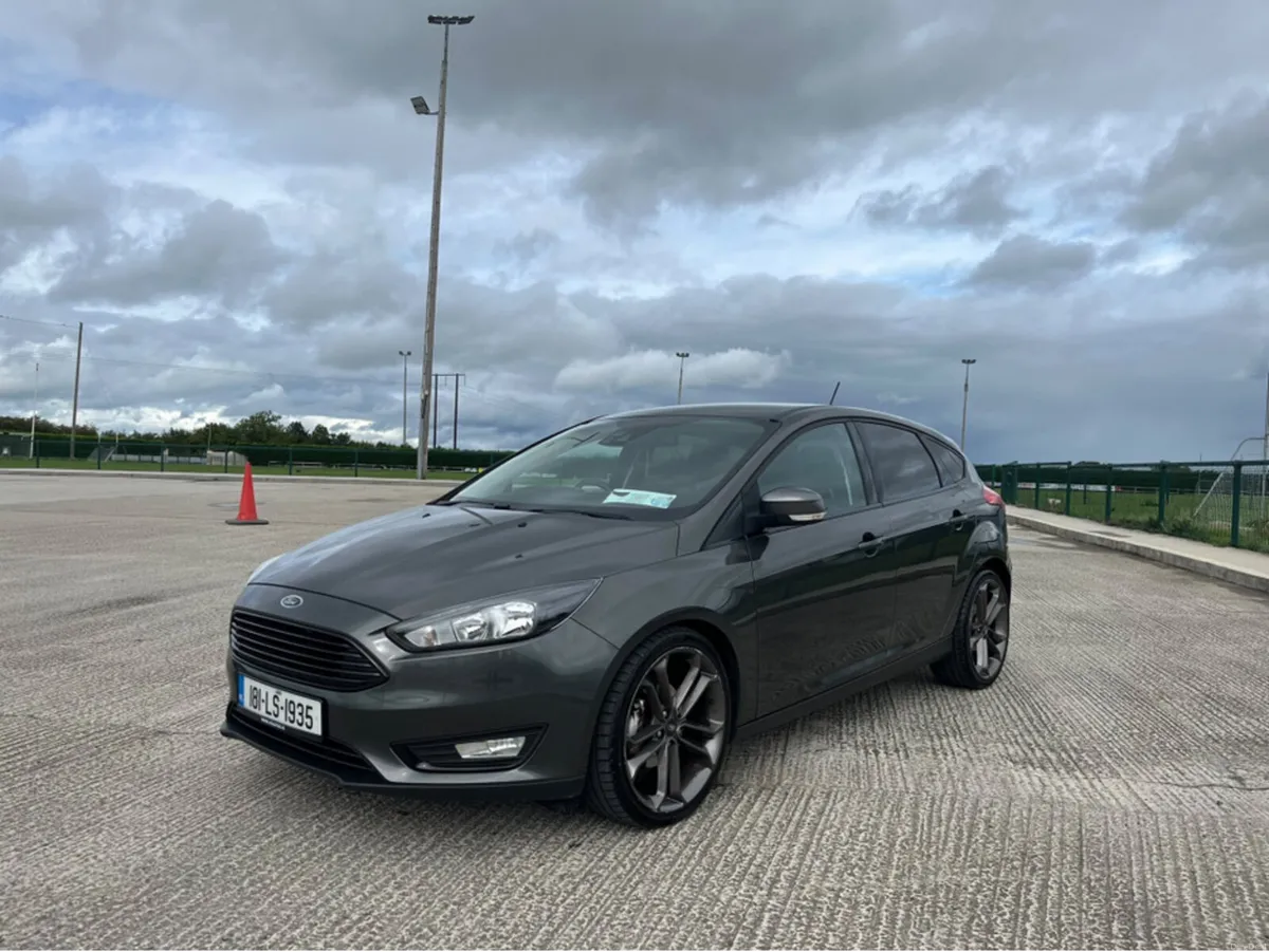 Ford Focus TITANIUM S/S 120PS ST LINE EXTERIOR - Image 3