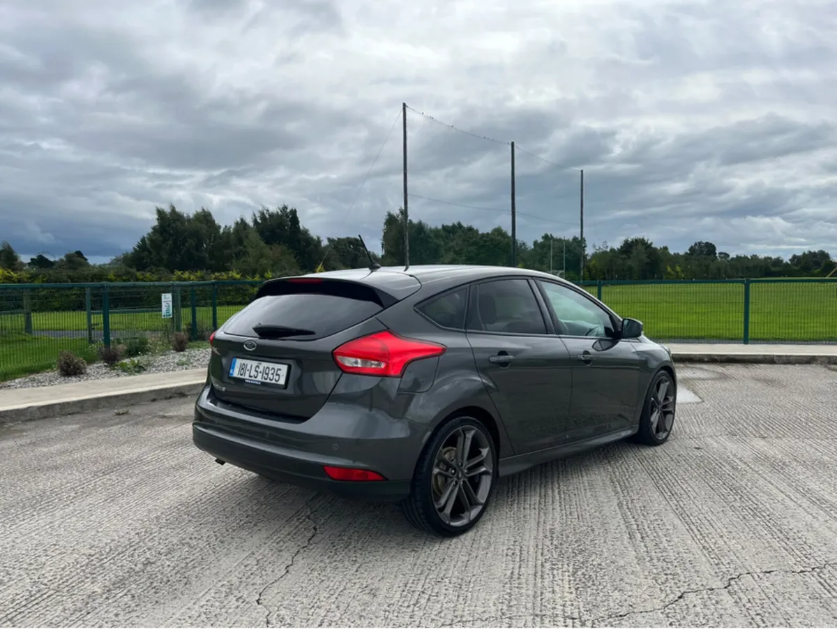 Ford Focus TITANIUM S/S 120PS ST LINE EXTERIOR - Image 5