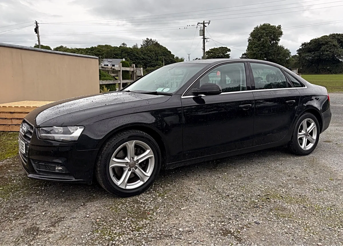 Audi A4 2.0 TDi Technic *READ AD* - Image 1