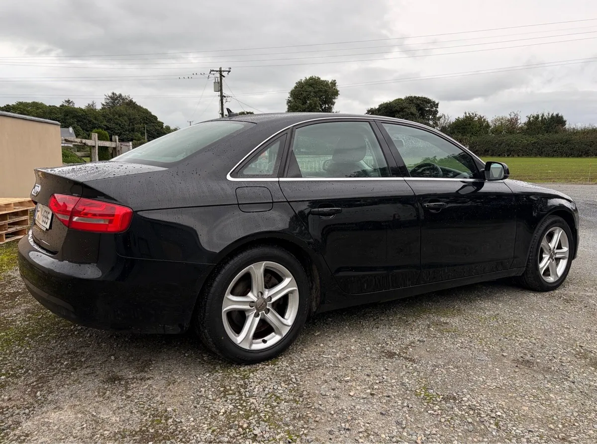 Audi A4 2.0 TDi Technic *READ AD* - Image 6
