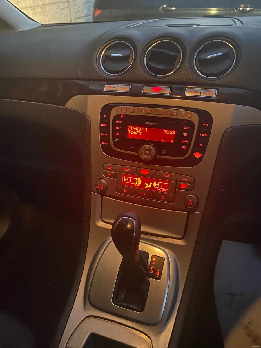 Ford Galaxy Auto as new and NCT 7/27 amazing 😻 - Image 4