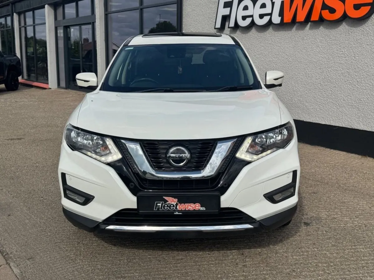 1.7 dCi Acenta Premium SUV 5dr Diesel Manual Euro - Image 2