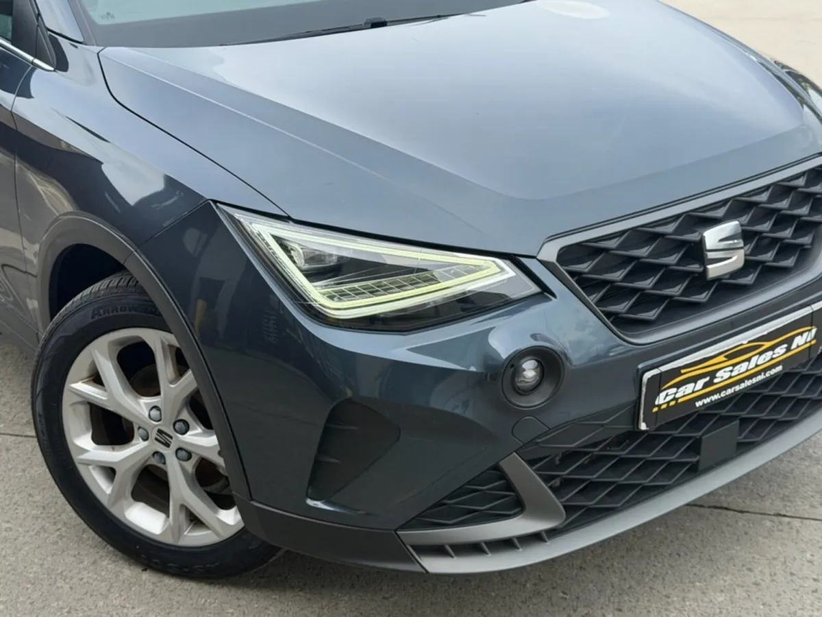 1.0 TSI FR SUV 5dr Petrol Manual Euro 6 (s/s) (115 - Image 5