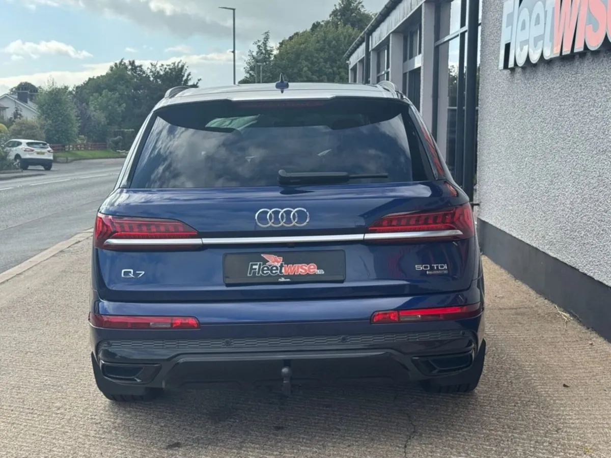 3.0 TDI V6 50 Black Edition SUV 5dr Diesel Tiptron - Image 5