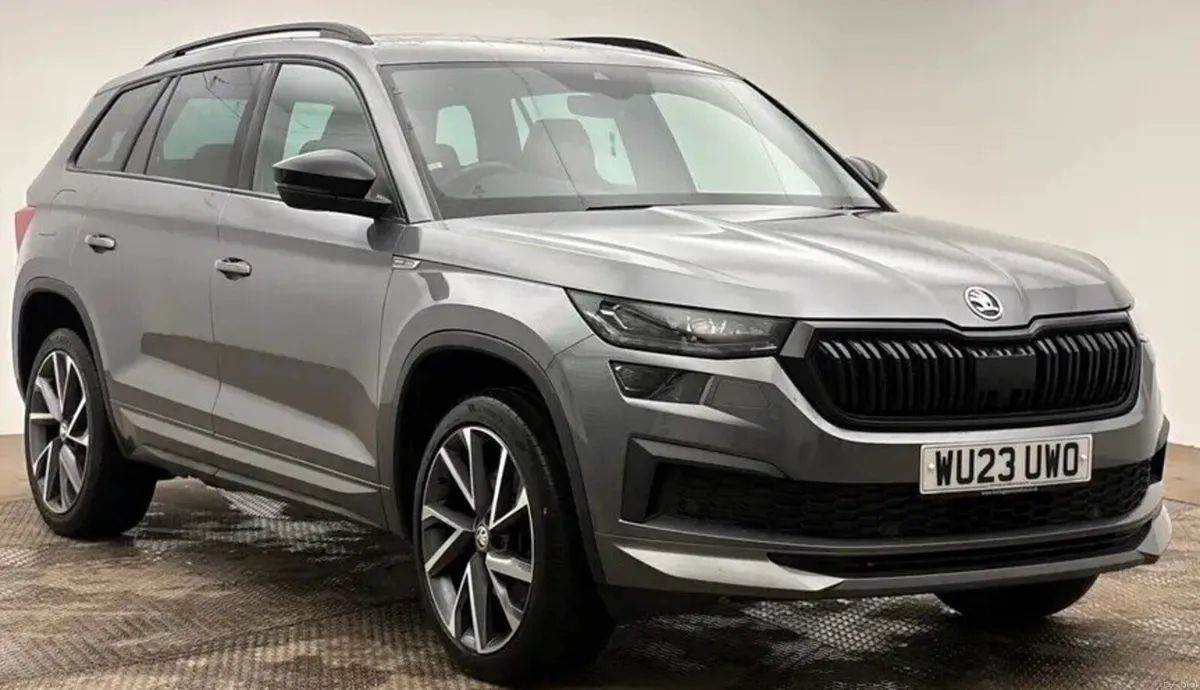 2.0 TDI SportLine SUV 5dr Diesel DSG 4WD Euro 6 (s - Image 1