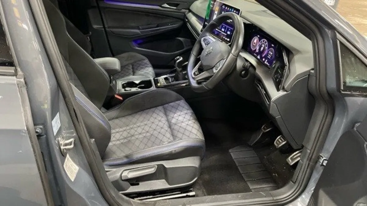 1.5 TSI R-Line Hatchback 5dr Petrol Manual Euro 6 - Image 6