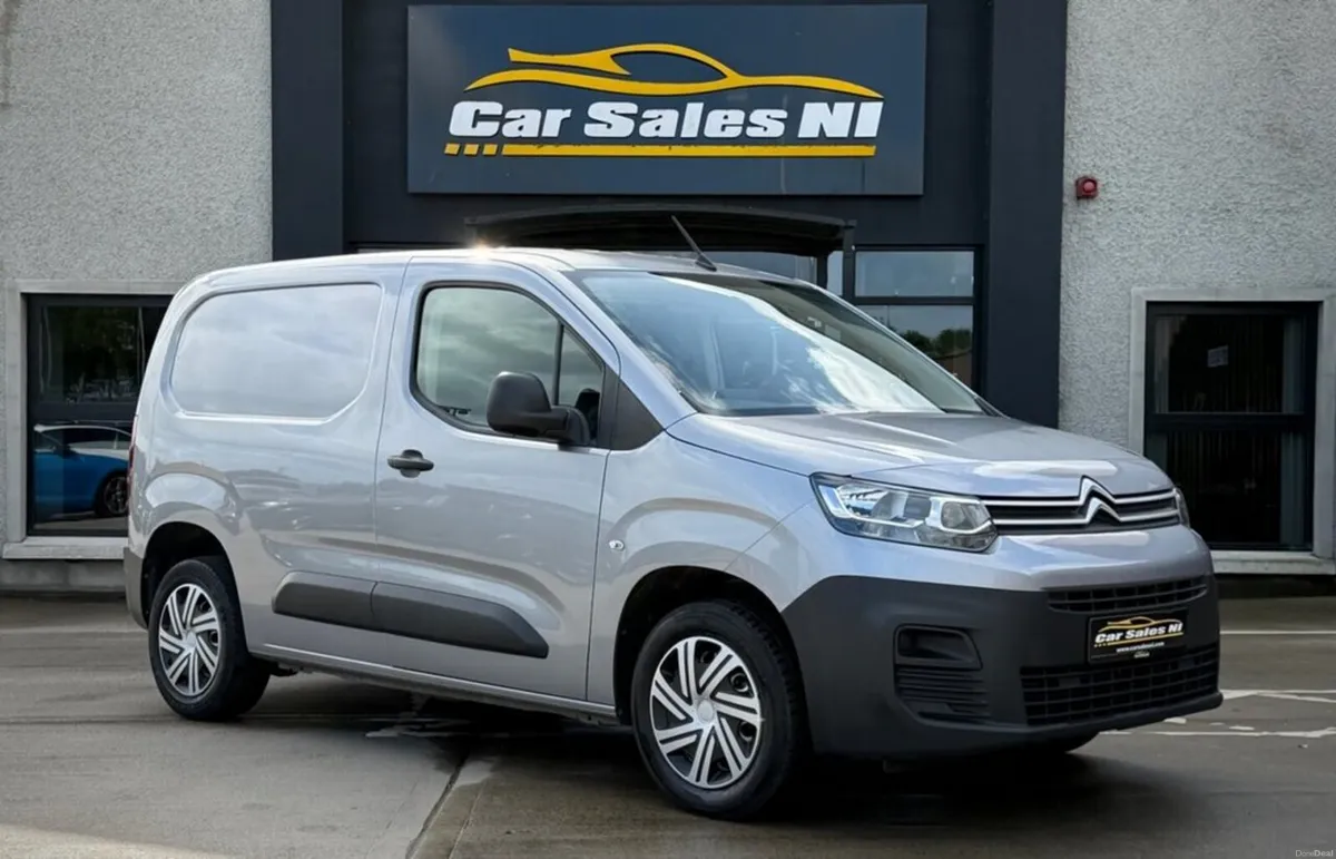 1.5 BlueHDi 1000 Enterprise Edition M Panel Van 5d - Image 1