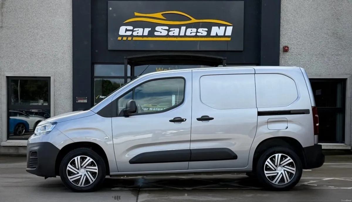 1.5 BlueHDi 1000 Enterprise Edition M Panel Van 5d - Image 3
