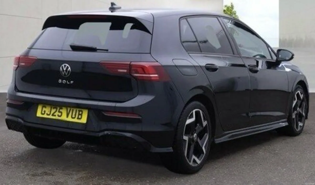 1.5 TSI R-Line Hatchback 5dr Petrol Manual Euro 6 - Image 3