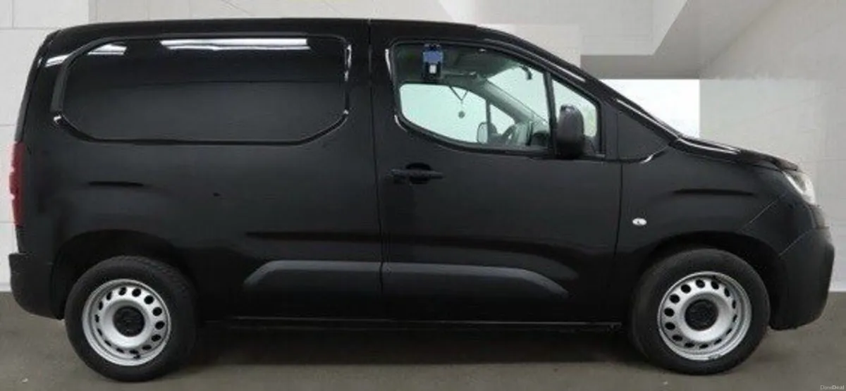 1.5 BlueHDi 1000 Enterprise Edition M Panel Van 5d - Image 5