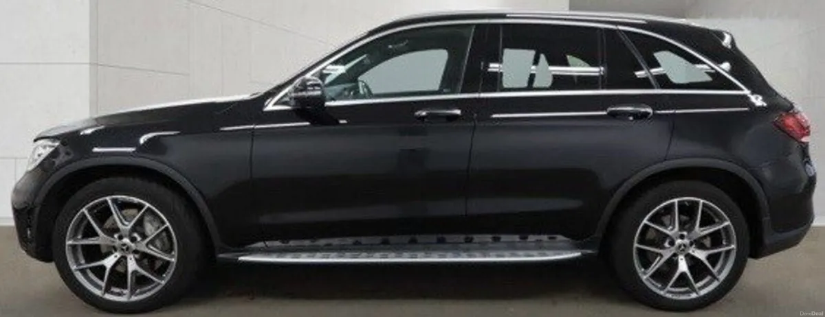 2.0 GLC300d AMG Line (Premium Plus) SUV 5dr Diesel - Image 6