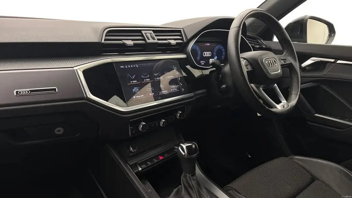 2.0 TDI 35 S line SUV 5dr Diesel S Tronic Euro 6 ( - Image 2