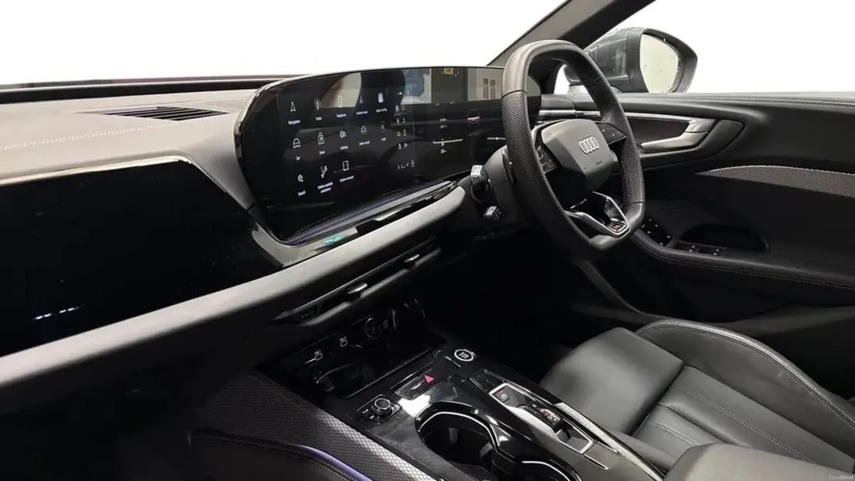 2.0 TDI S line Saloon 5dr Diesel S Tronic Euro 6 ( - Image 2