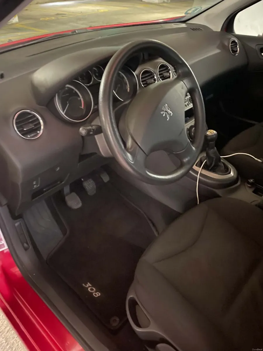 Peugeot 308 2008 - Image 4