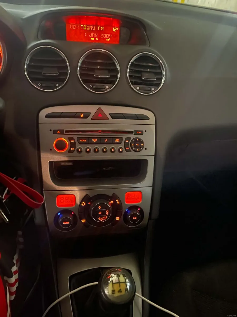 Peugeot 308 2008 - Image 6