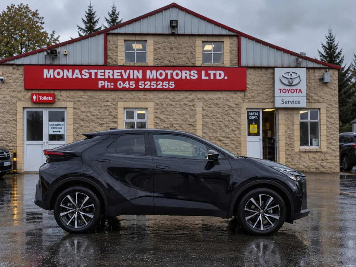 Toyota C-HR *ORIGINAL IRISH CAR* HEV SPORT - Image 3