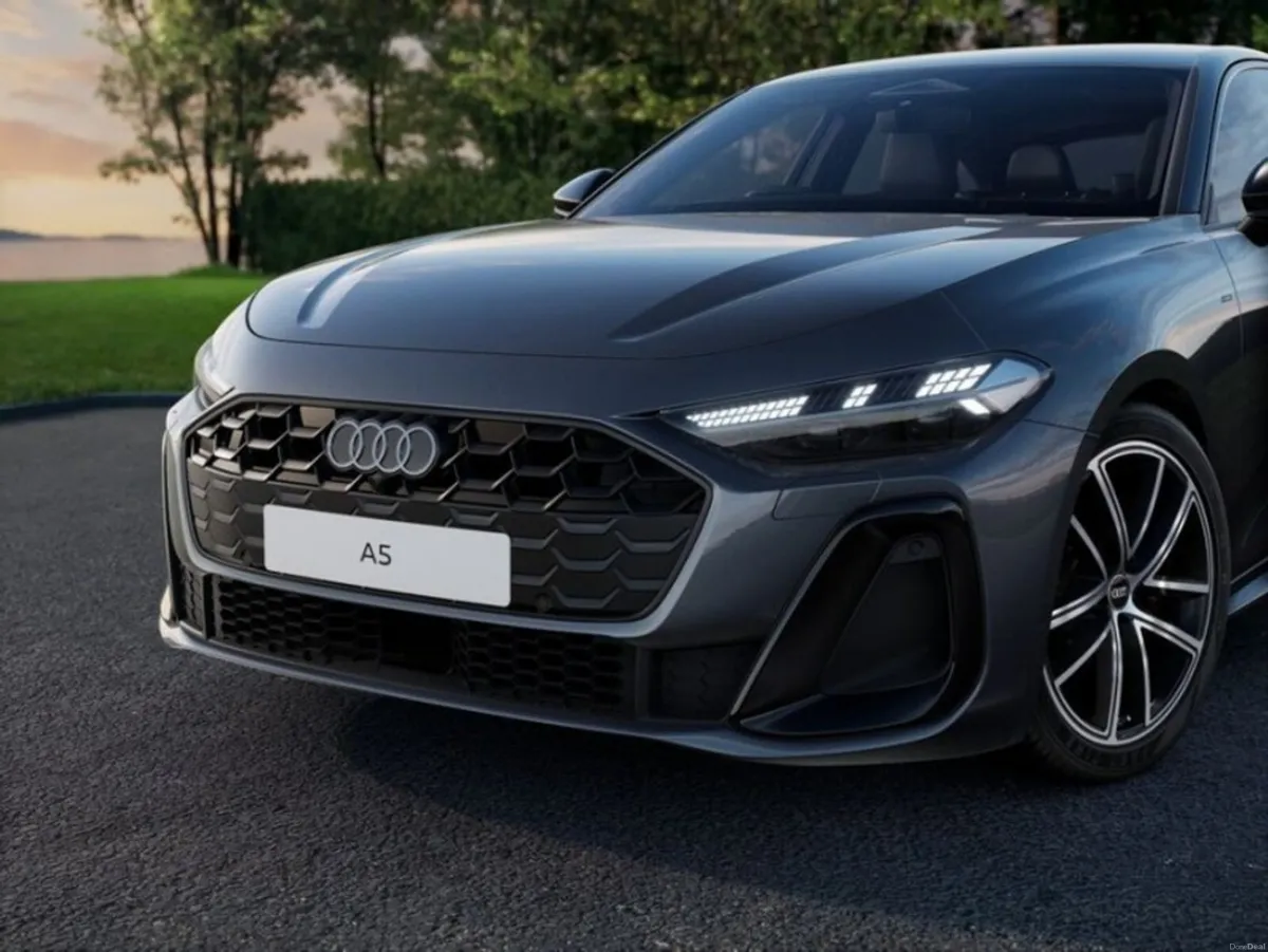 Audi A5 A5 E-HYBRID Q S LINE COMP - Image 2