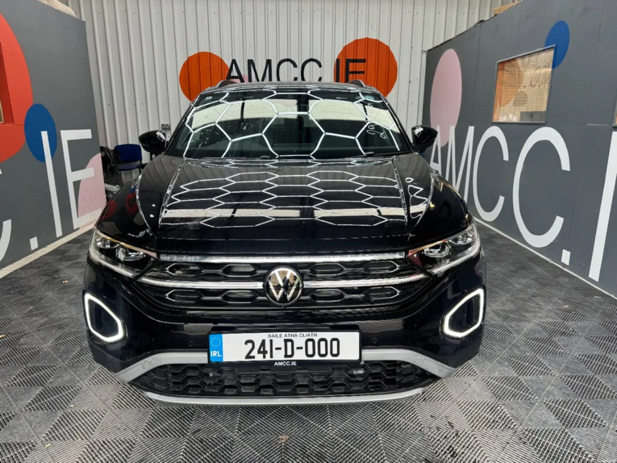 Volkswagen T-Roc 2024 VOLKSWAGEN T-ROC TDI BLACK S - Image 2