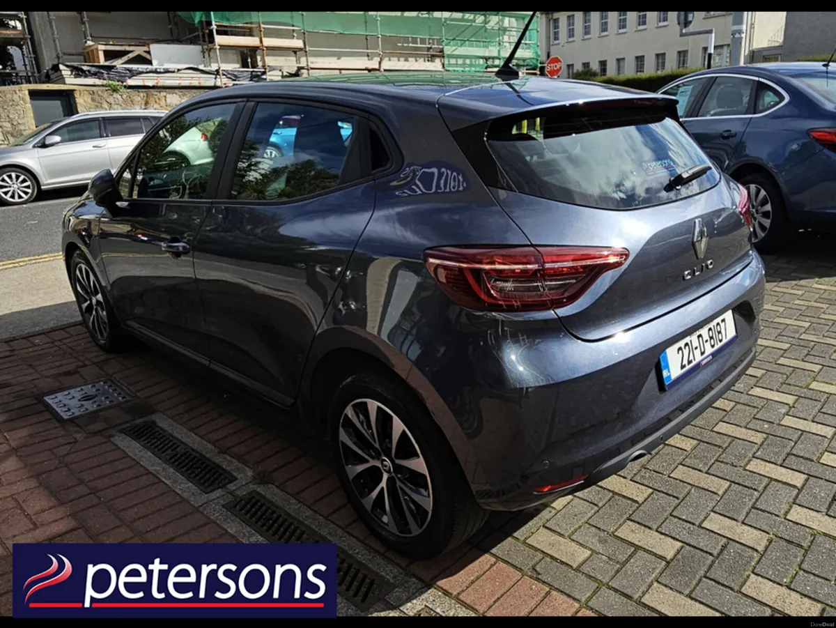 Renault Clio ICONIC TCE 90 MODEL ECC 5 5DR - HIGH - Image 6